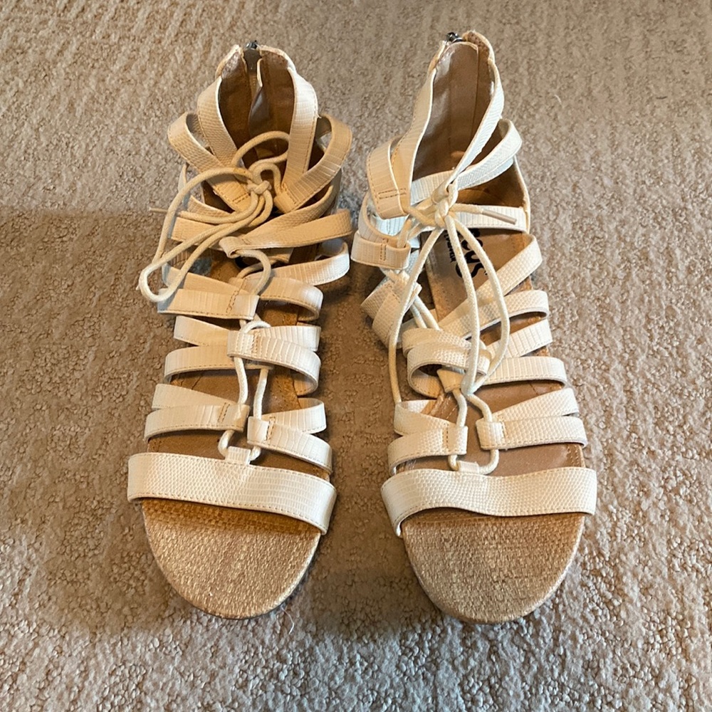 EUC Circus cream colored gladiator faux leather sandal - Picture 1 of 7